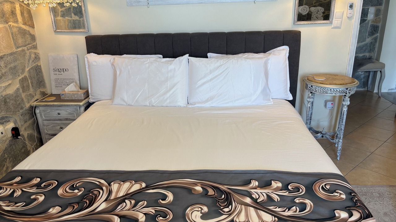 Photo of Bedroom in Lefktron