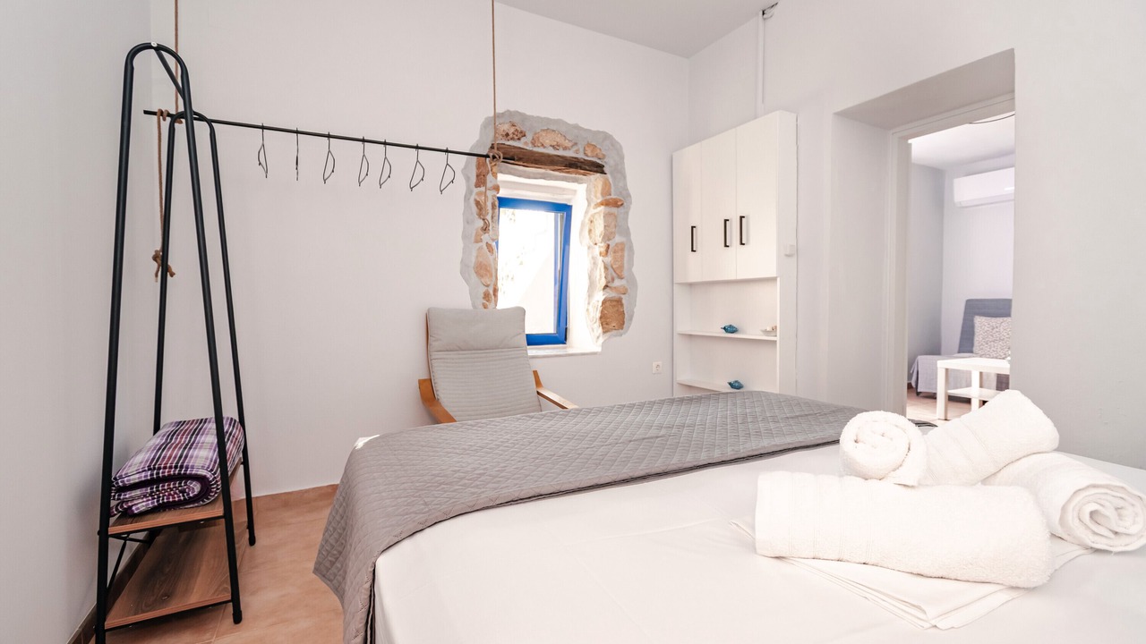 Photo of Bedroom in Vromonerion