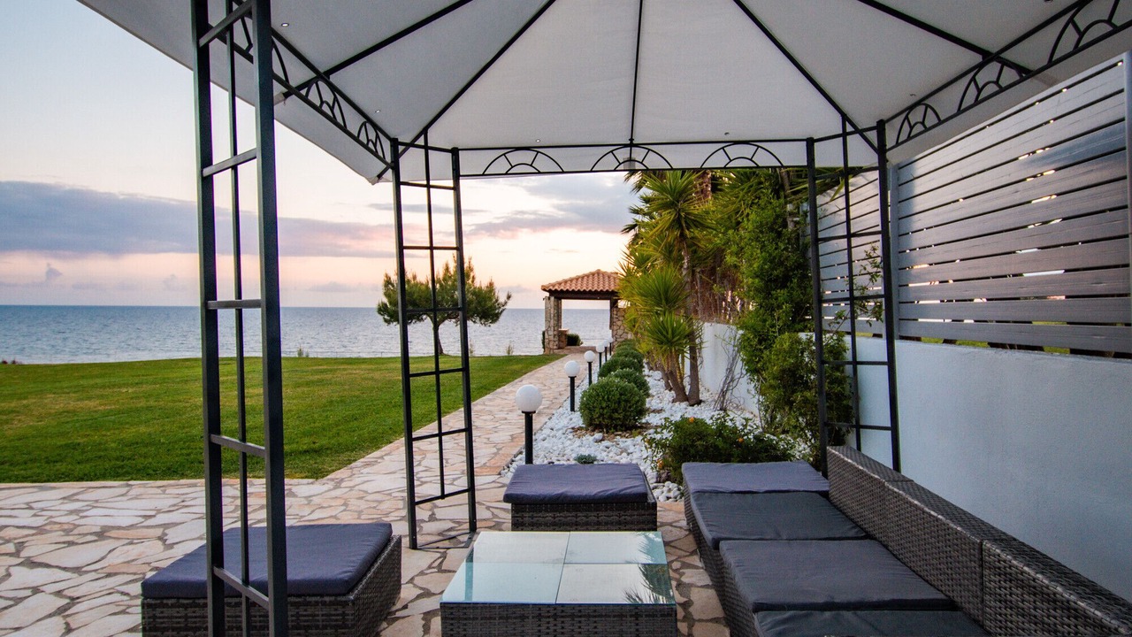 Photo of Patio Balcony in Vromonerion