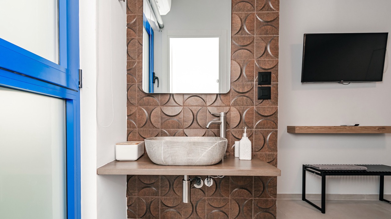 Photo of Bathroom in Vromonerion
