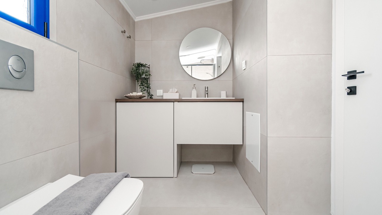 Photo of Bathroom in Vromonerion