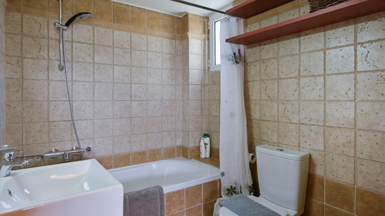 Photo of Bathroom in Xiro Chorio