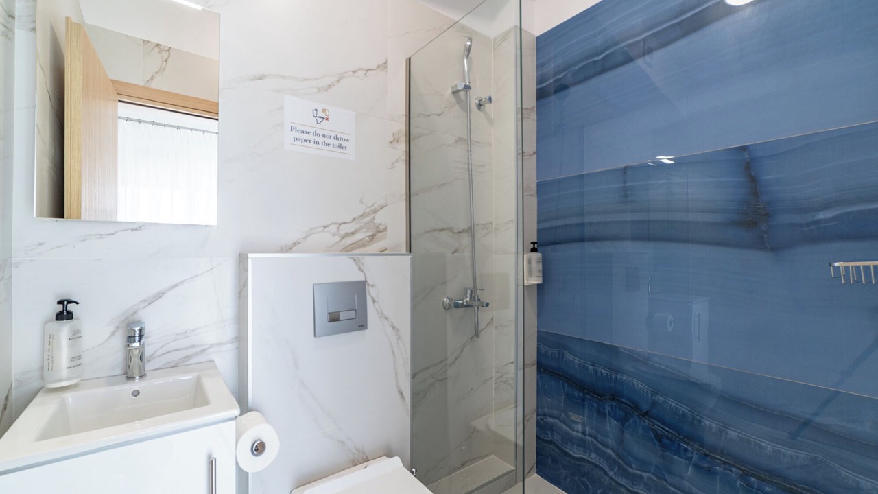 Photo of Bathroom in Ofrinion