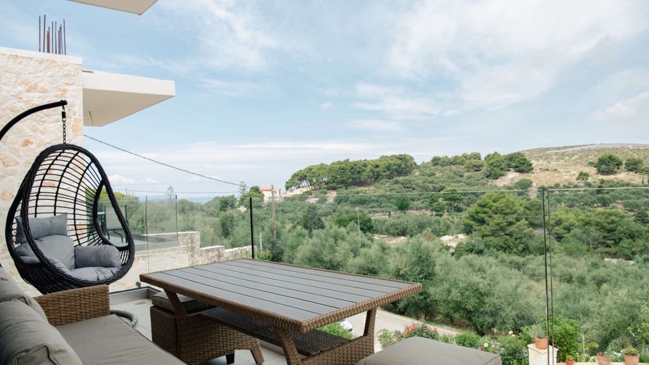Photo of Patio Balcony in Kerion
