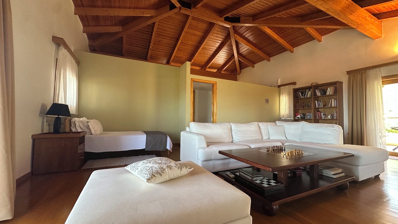 Photo of Livingroom in Korithion