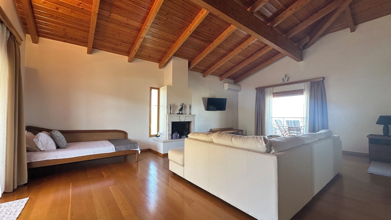Photo of Livingroom in Korithion
