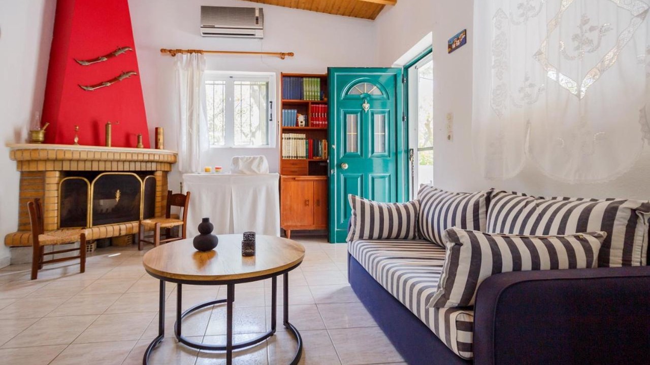 Photo of Livingroom in Alonia