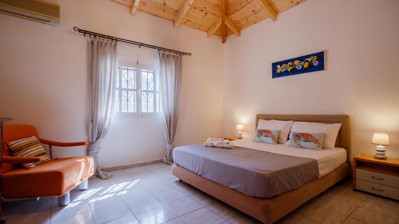 Photo of Bedroom in Alonia