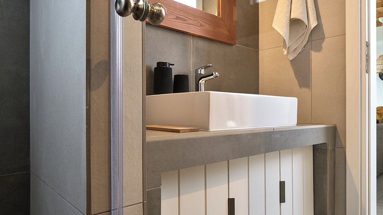 Photo of Bathroom in Ioulida
