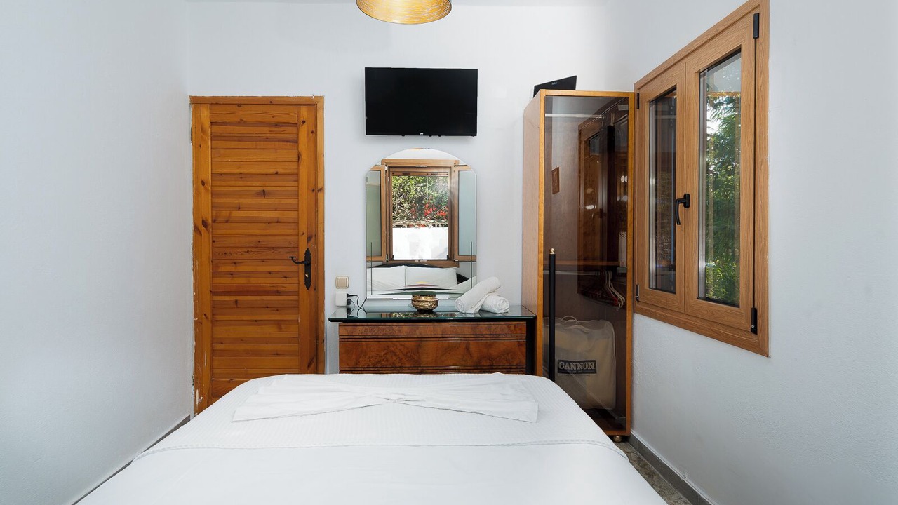 Photo of Bedroom in Porto Rafti