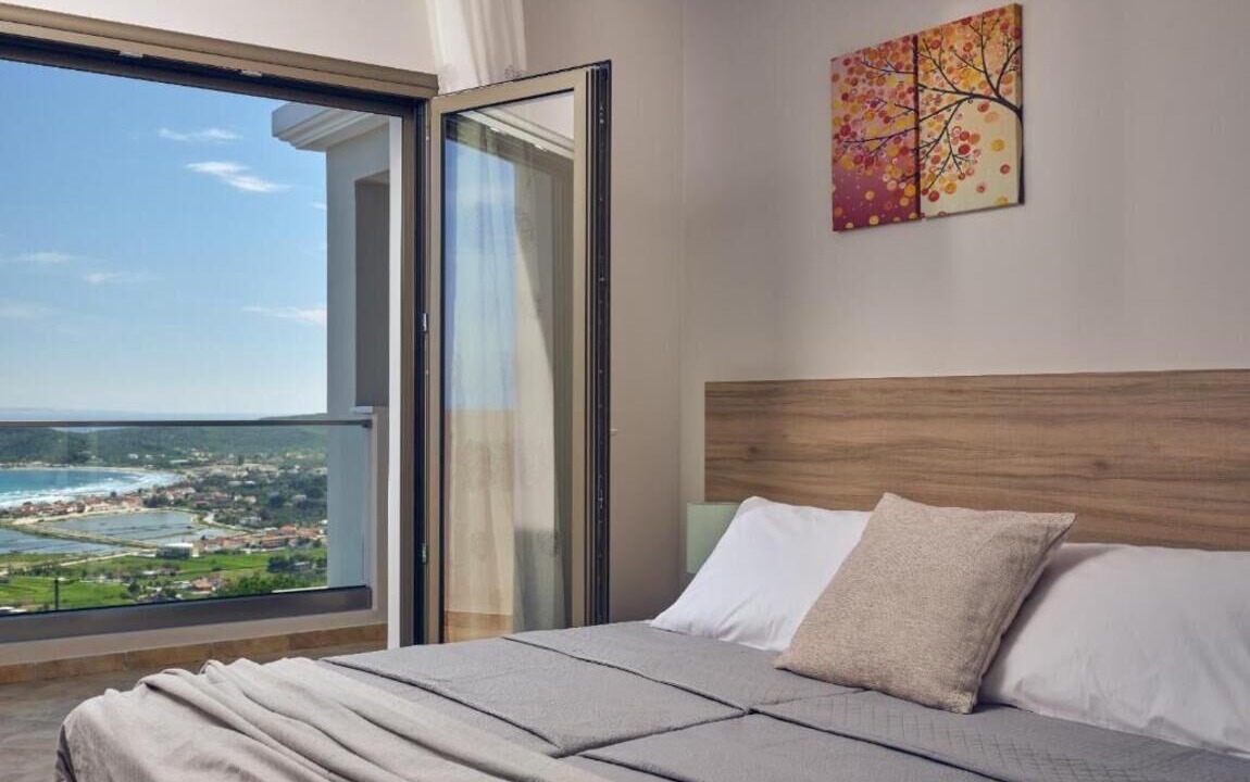 Photo of Bedroom in Alonia