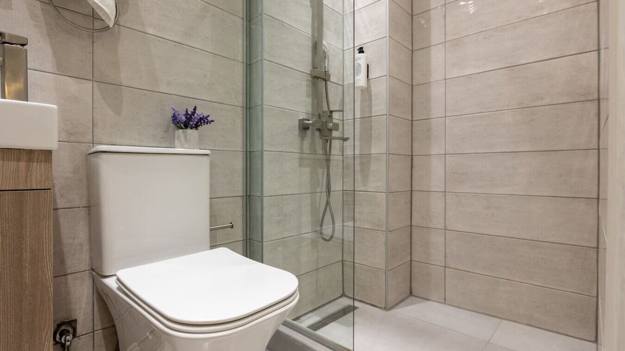 Photo of Bathroom in Ladadika