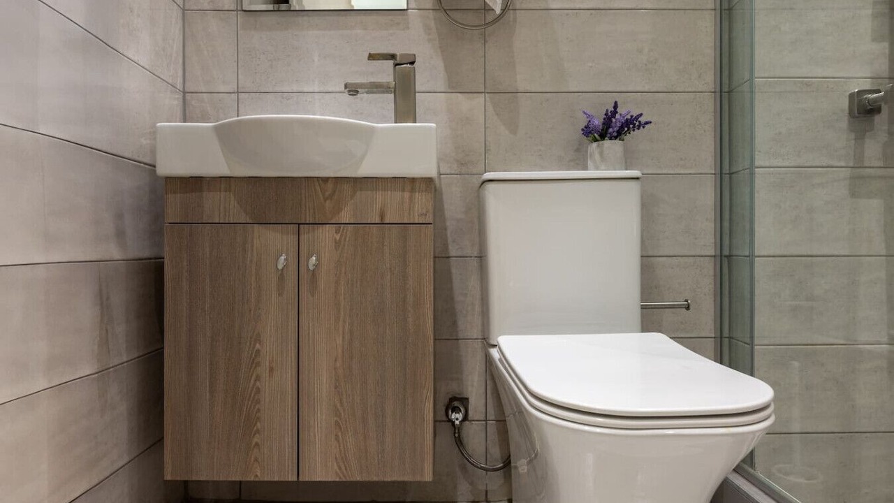 Photo of Bathroom in Ladadika