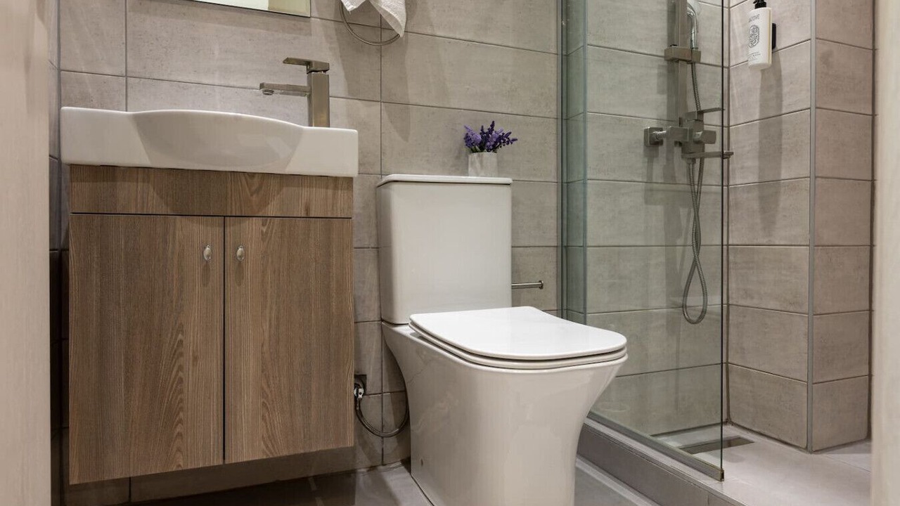 Photo of Bathroom in Ladadika