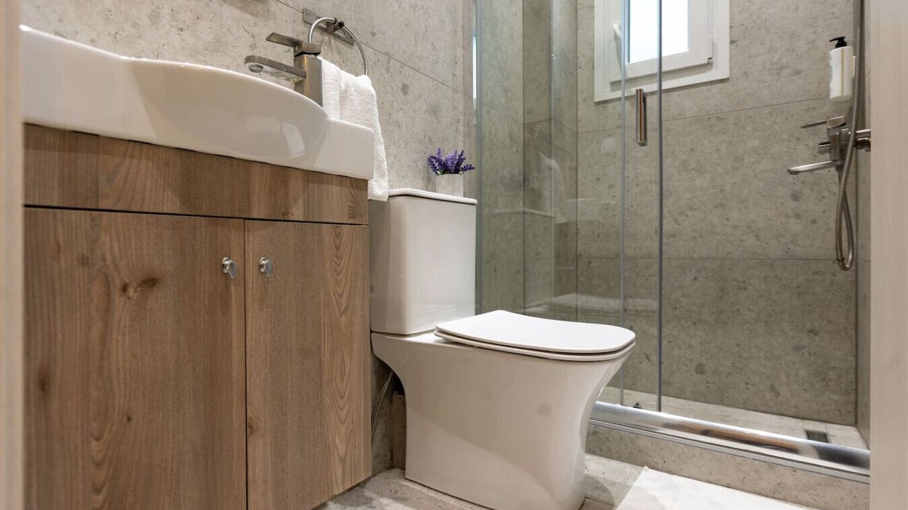 Photo of Bathroom in Ladadika