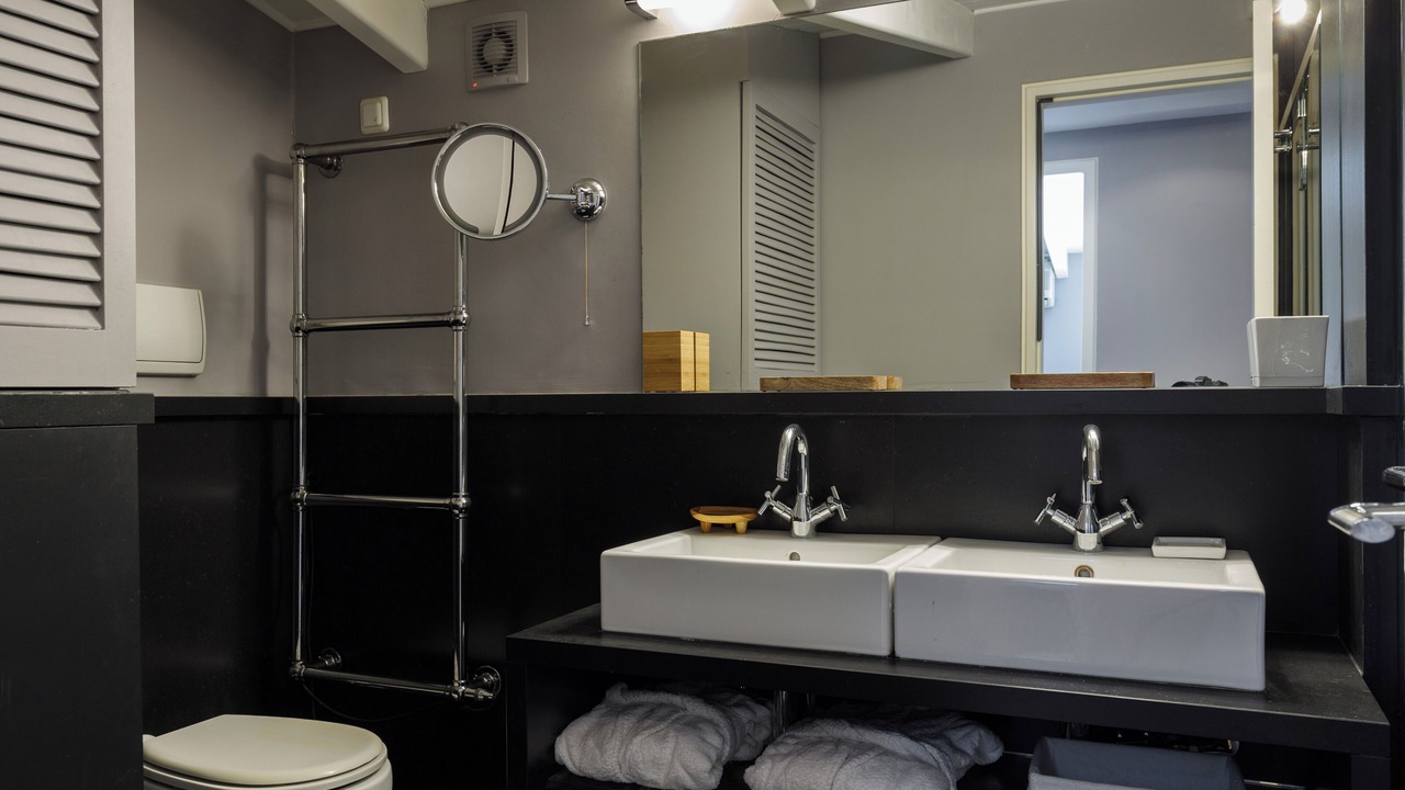 Photo of Bathroom in Kifisia