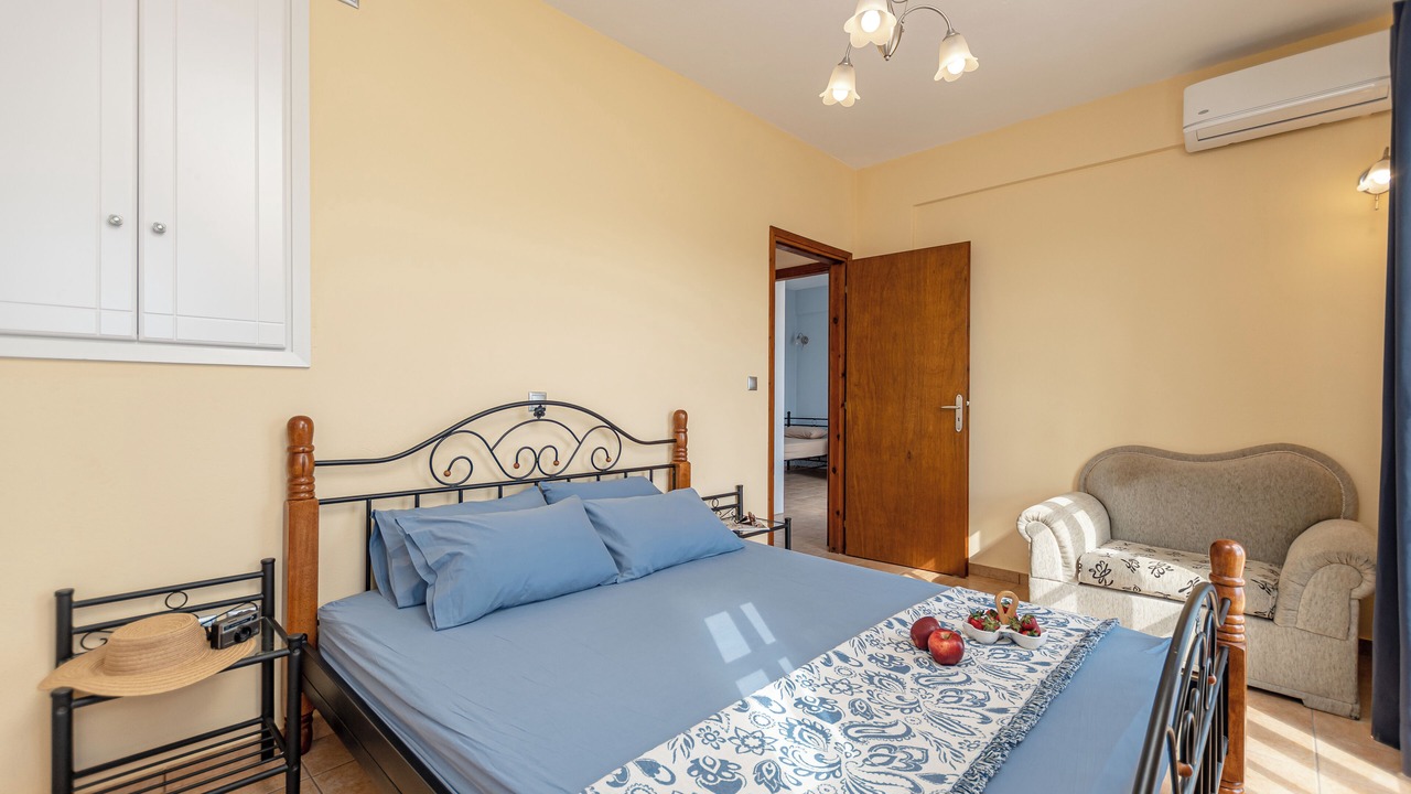 Photo of Bedroom in Melanes