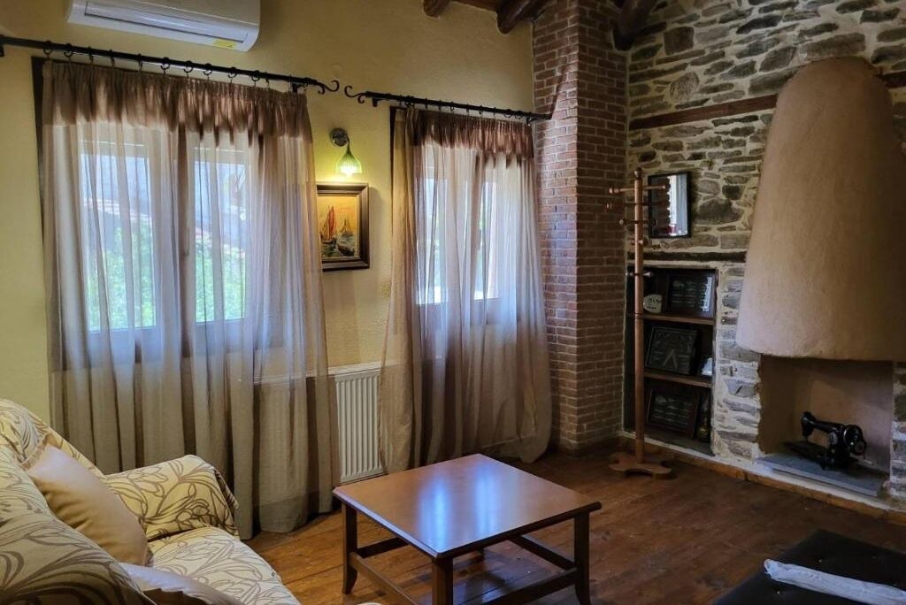 Photo of Livingroom in Eleutheroupoli