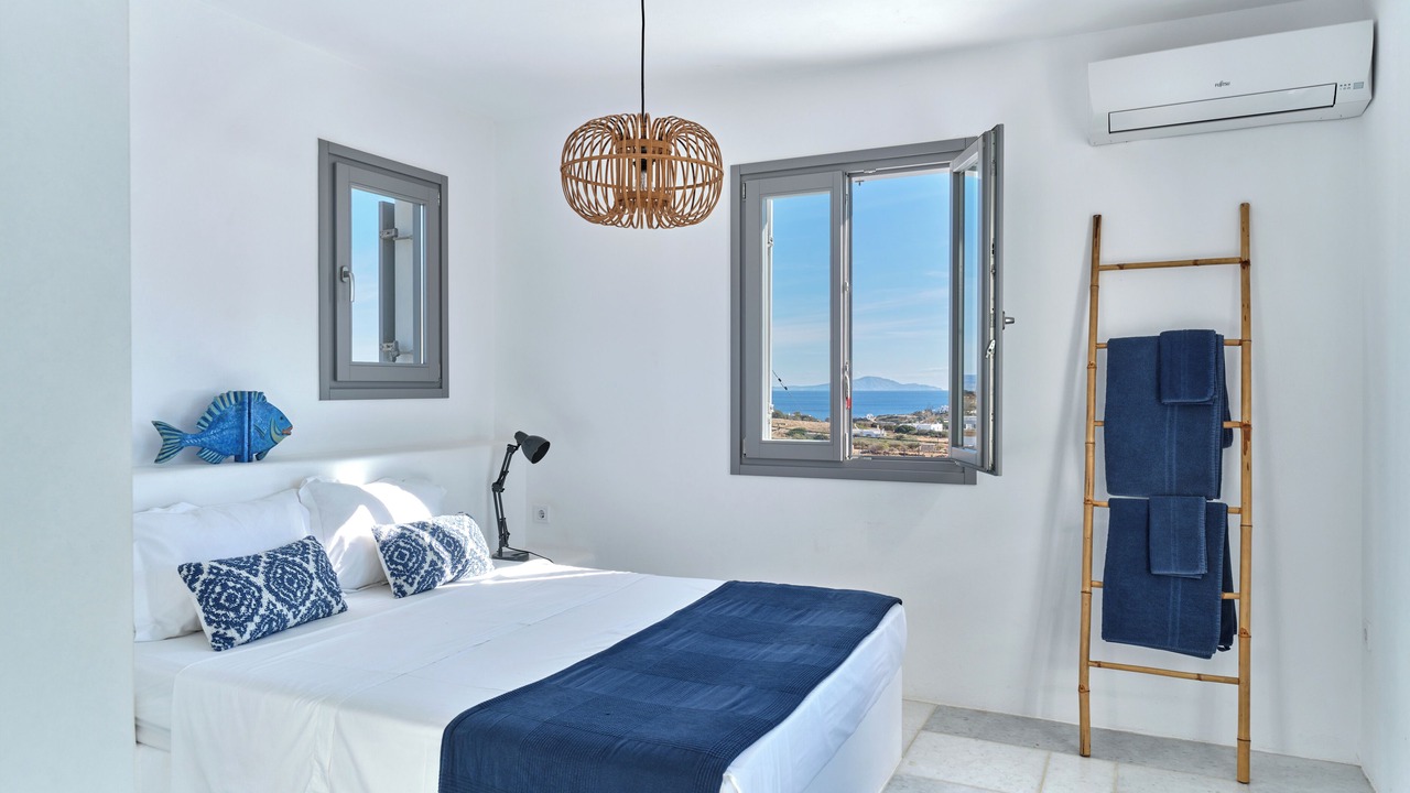 Photo of Bedroom in Drios
