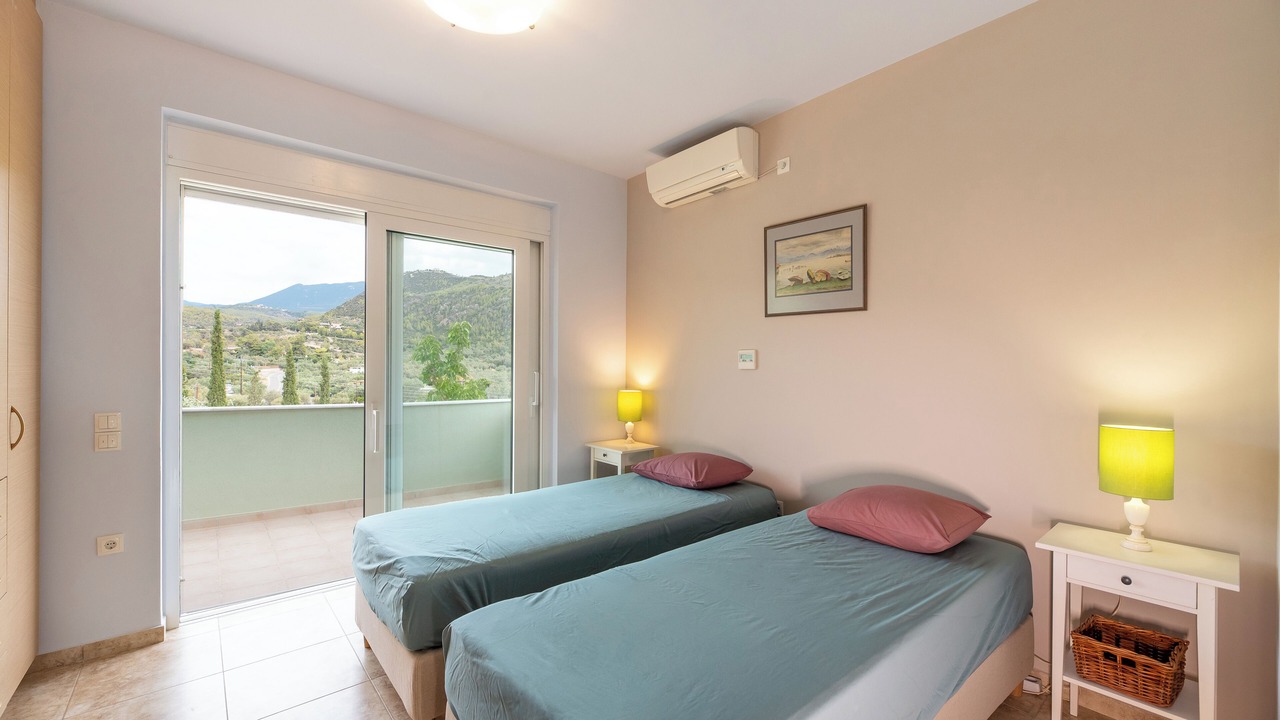 Photo of Bedroom in Limni Vouliagmenis