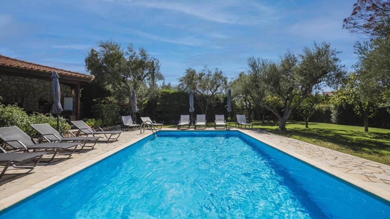 Photo of Outdoor in Neromilos