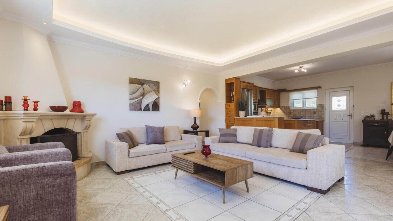 Photo of Livingroom in Neromilos