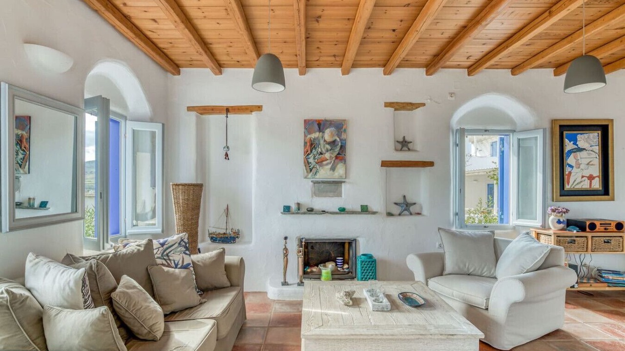 Photo of Livingroom in Chrissi Akti
