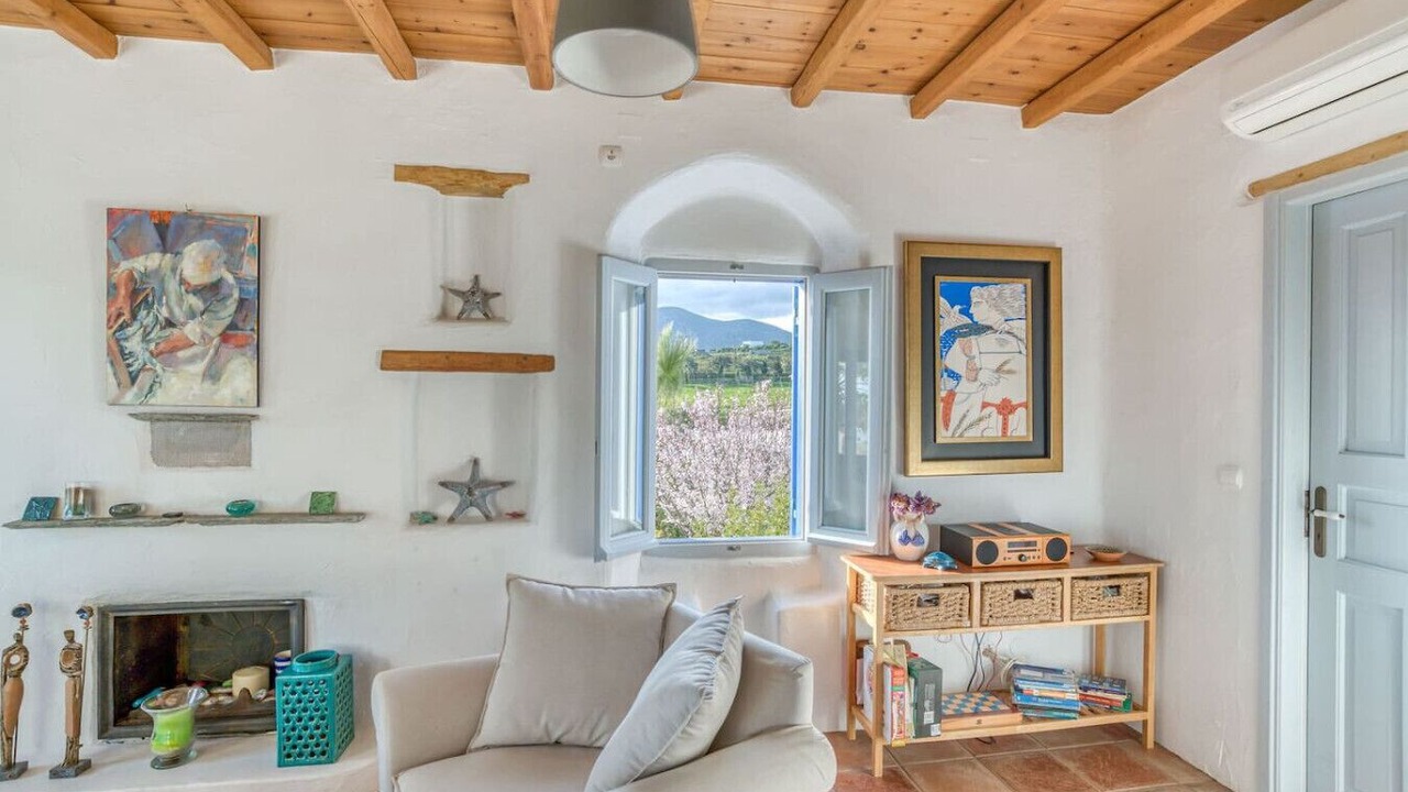 Photo of Livingroom in Chrissi Akti