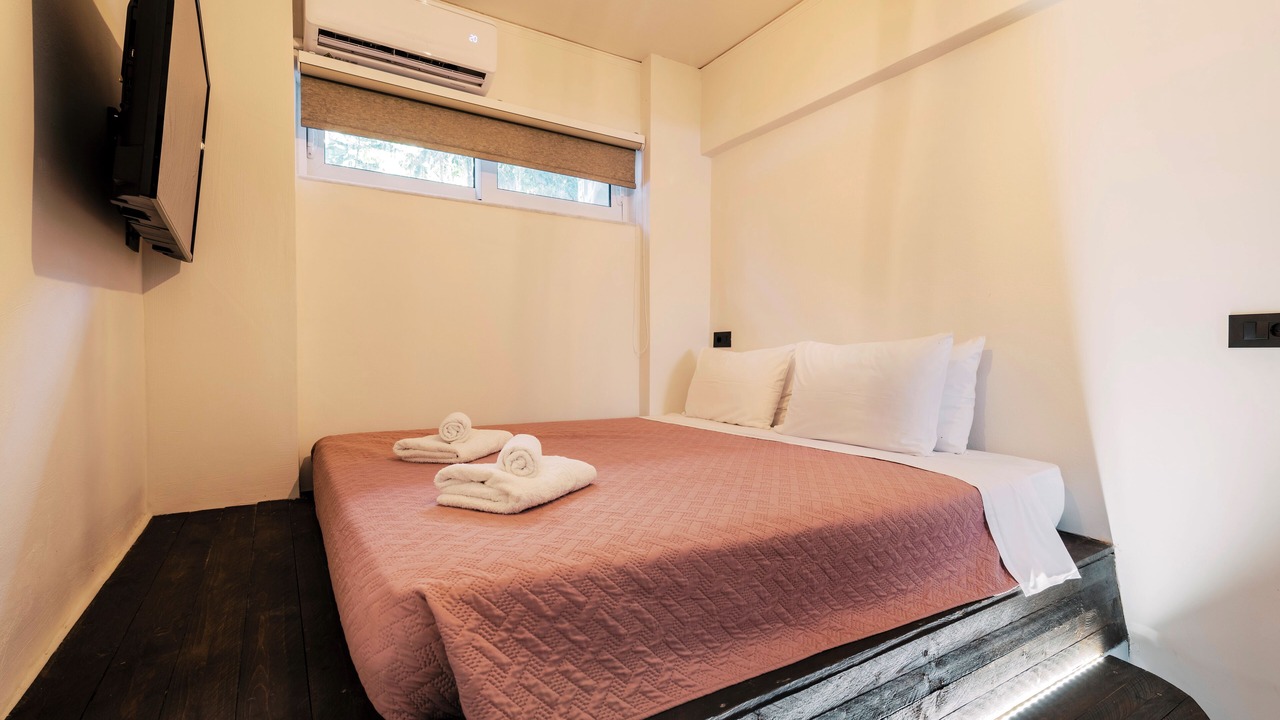 Photo of Bedroom in Petaloudes