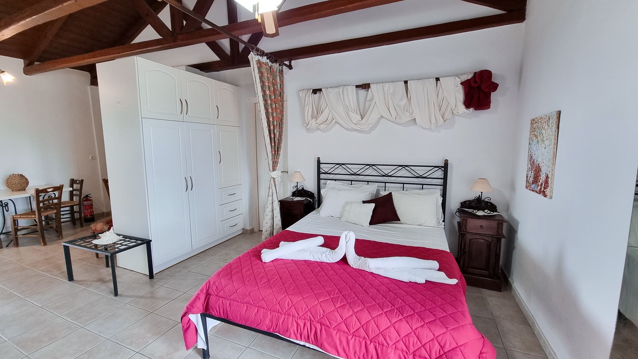 Photo of Bedroom in Loukerata