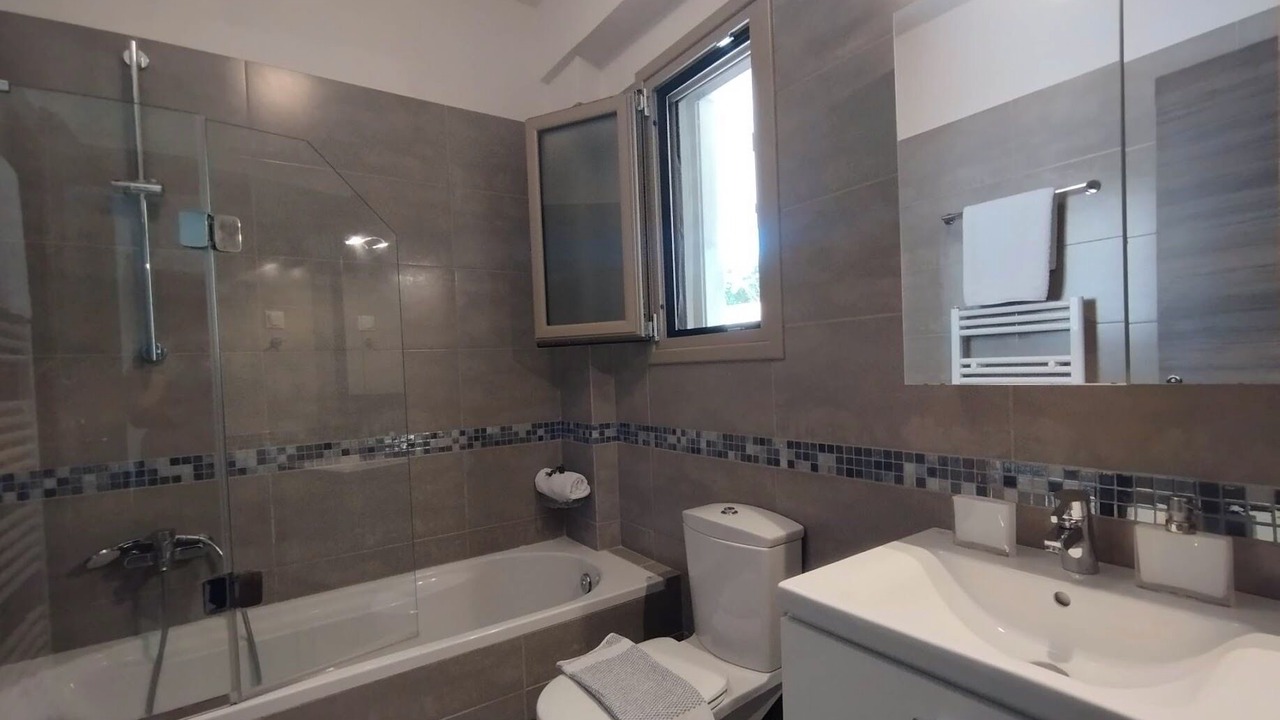Photo of Bathroom in Karavomylos