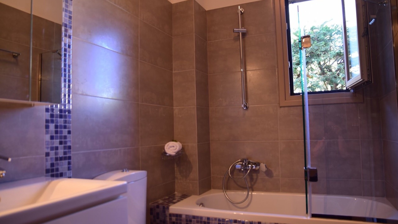 Photo of Bathroom in Karavomylos