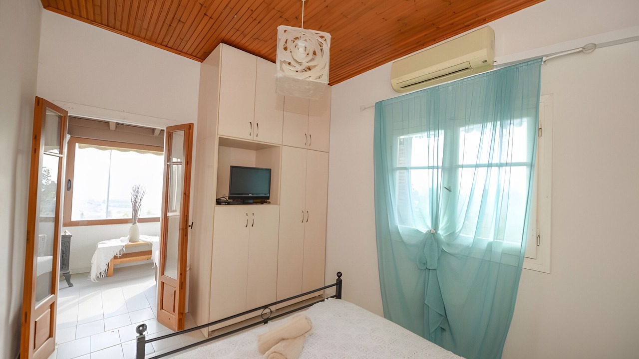 Photo of Bedroom in Esperion