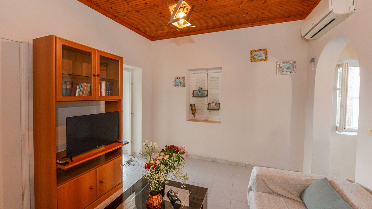 Photo of Livingroom in Esperion