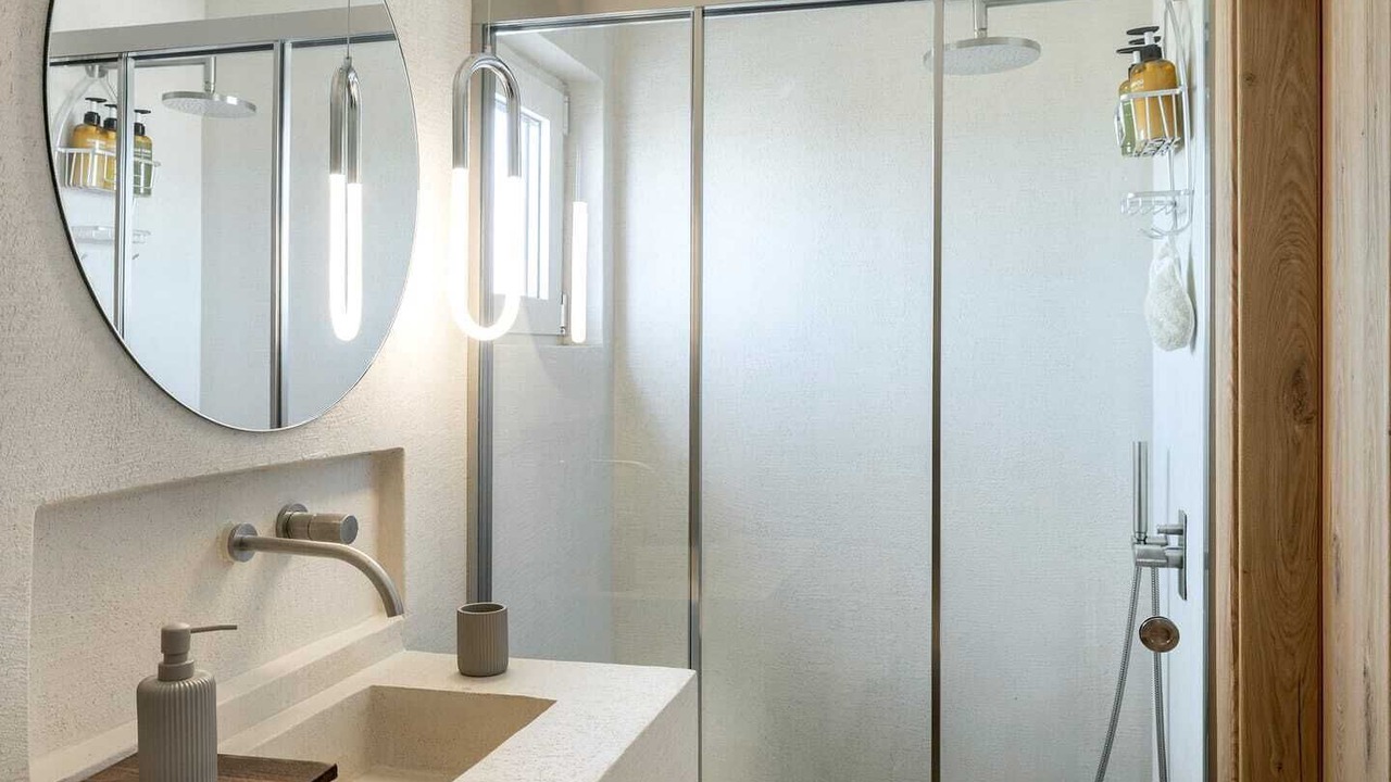 Photo of Bathroom in Violi Charaki