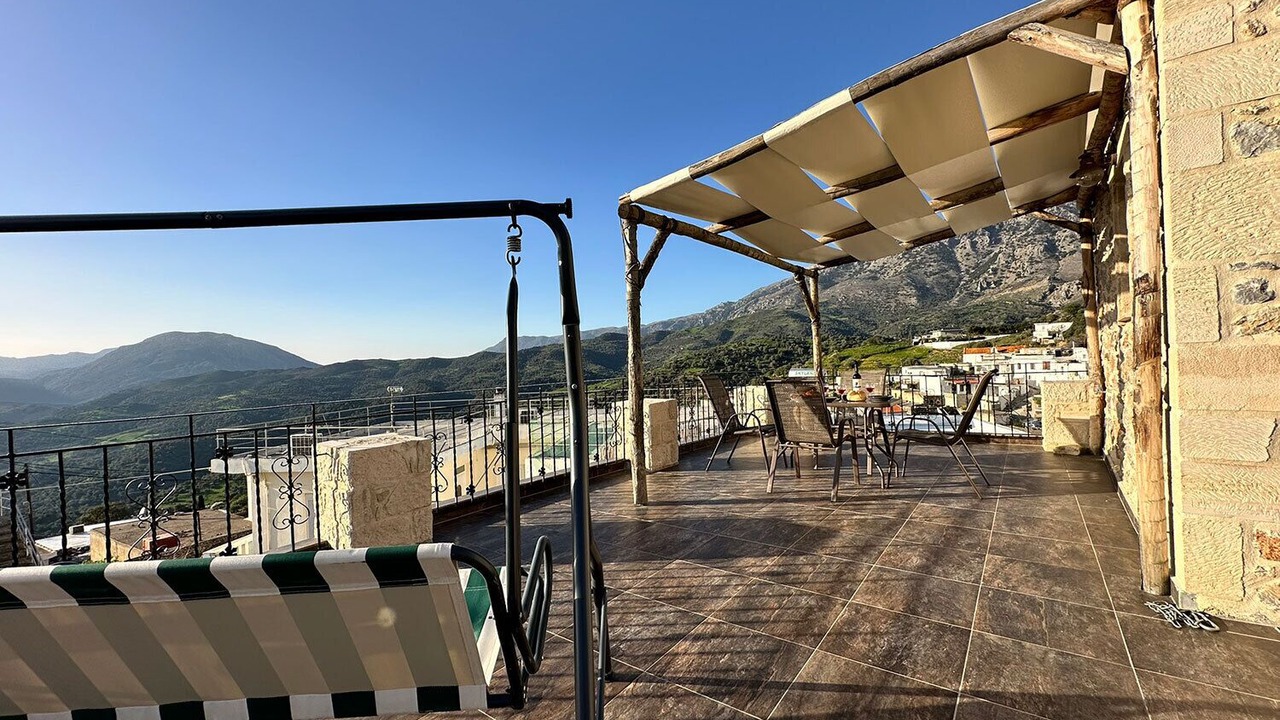 Photo of Patio Balcony in Kouroutai