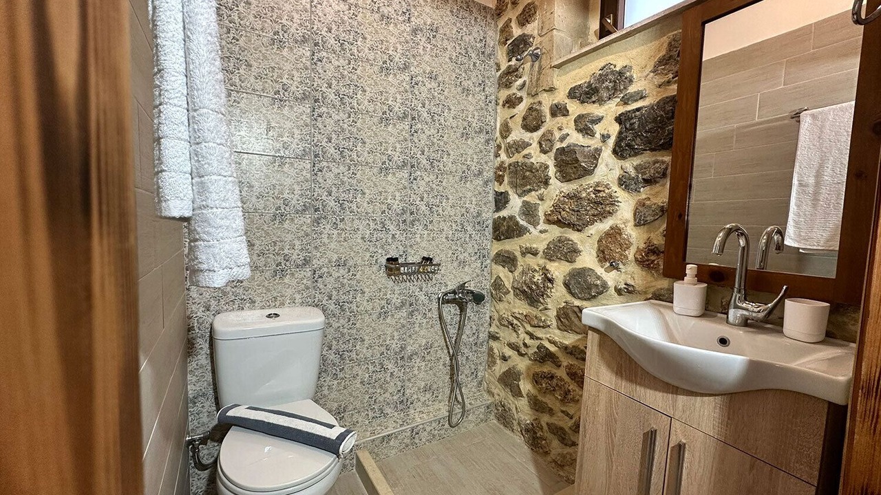 Photo of Bathroom in Kouroutai