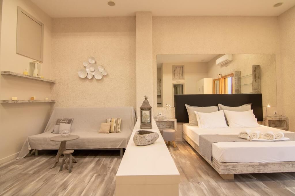 Photo of Bedroom in Tourloti