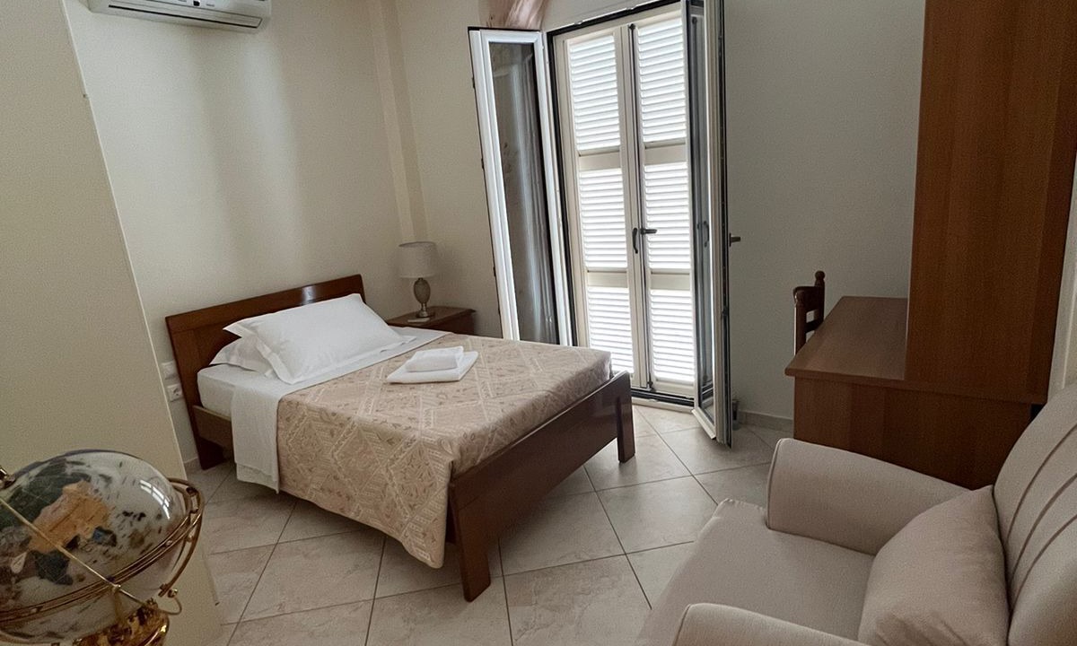 Photo of Bedroom in Vathy