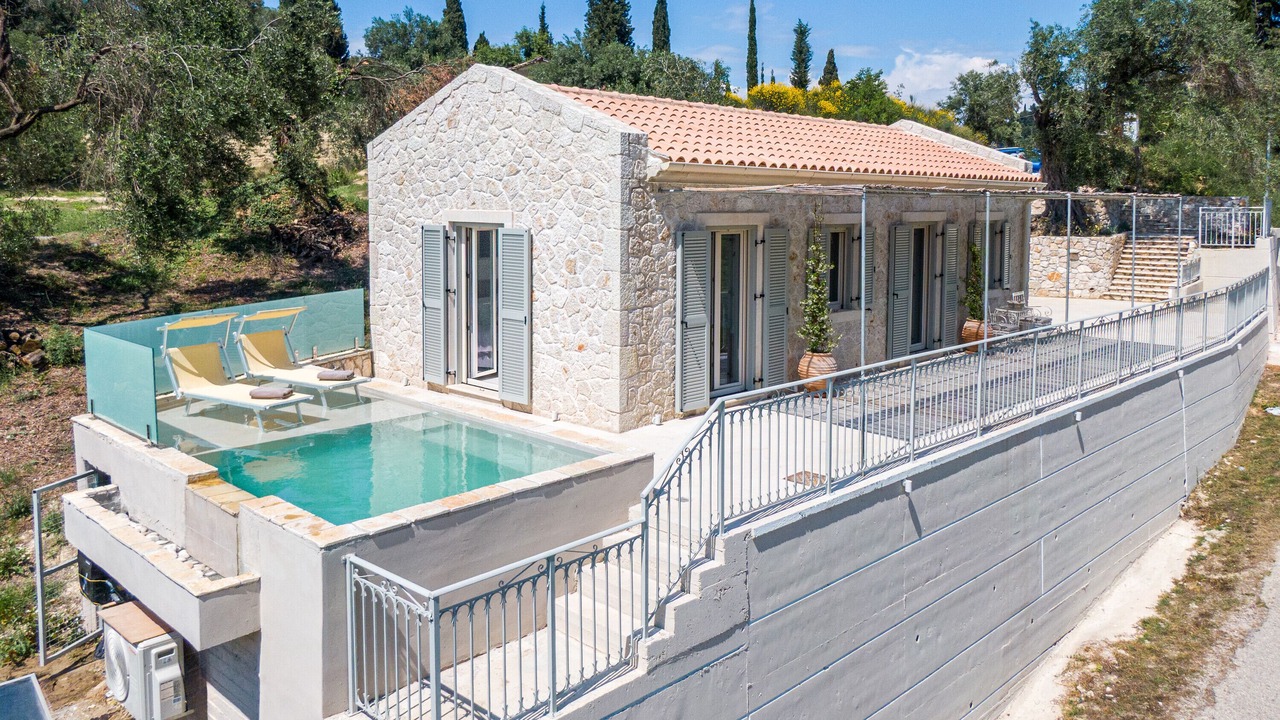 Photo of Outdoor in Karousades