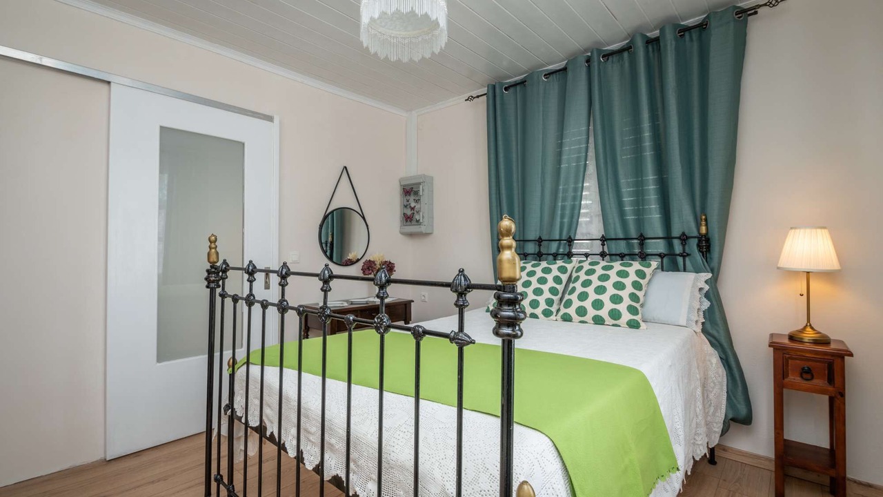Photo of Bedroom in Pigadhakia