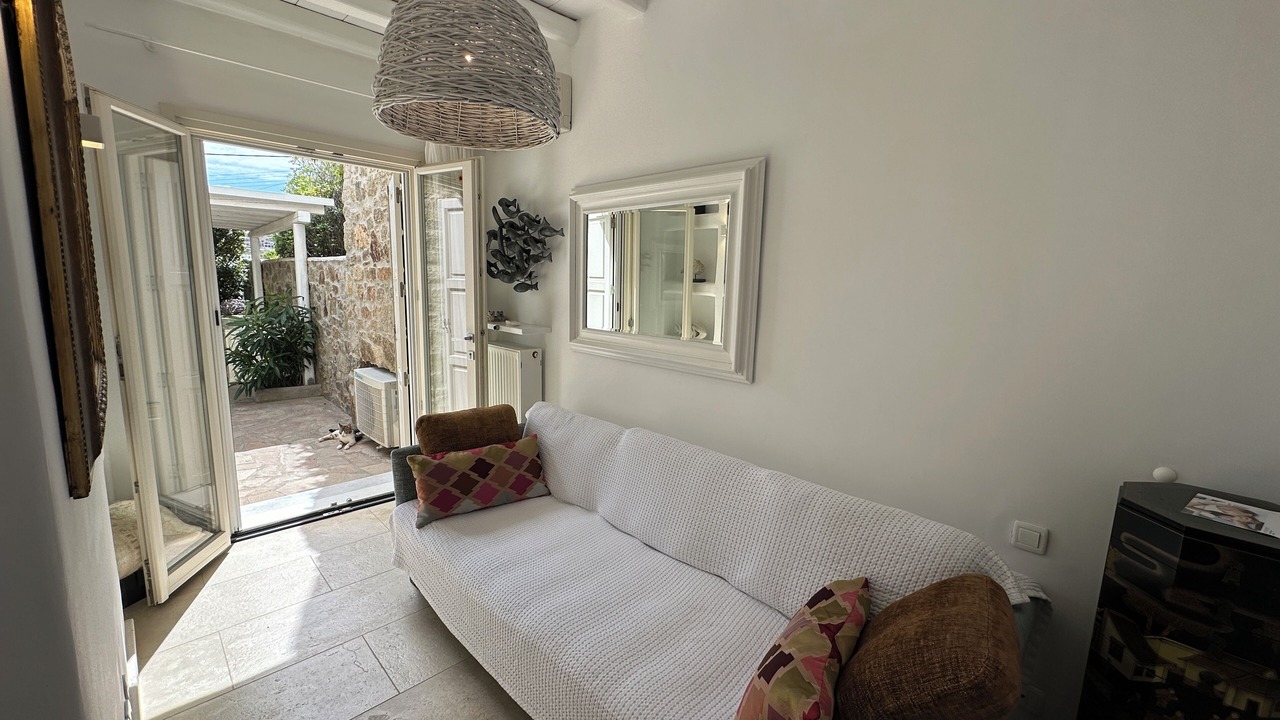 Photo of Livingroom in Ornos
