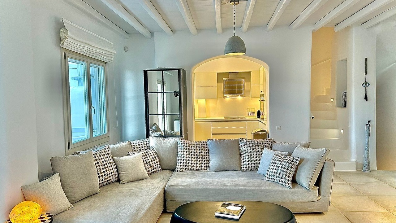 Photo of Livingroom in Ornos