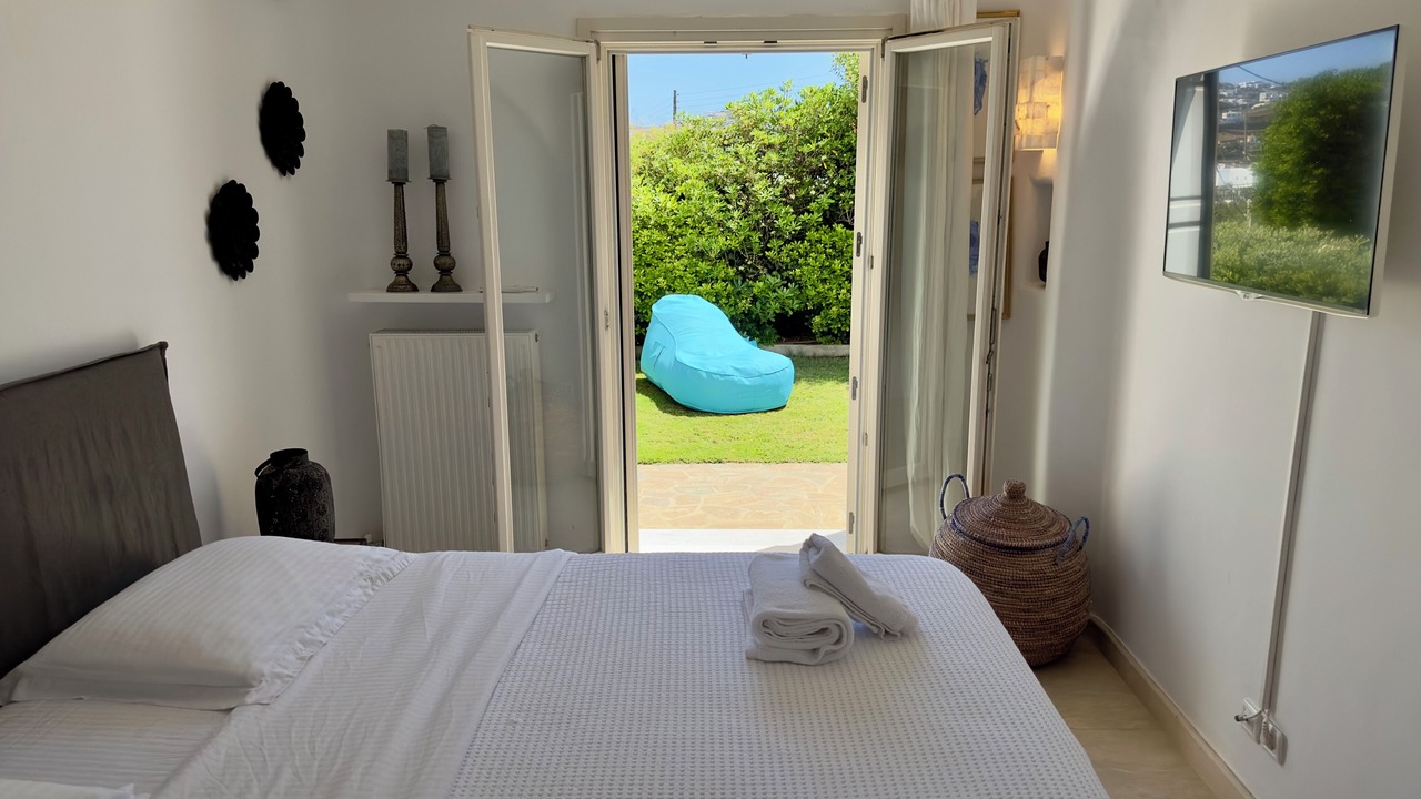Photo of Bedroom in Ornos