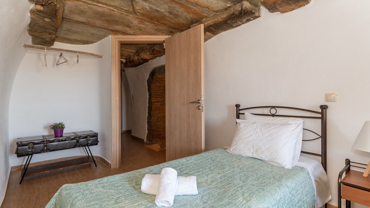 Photo of Bedroom in Katakoilos