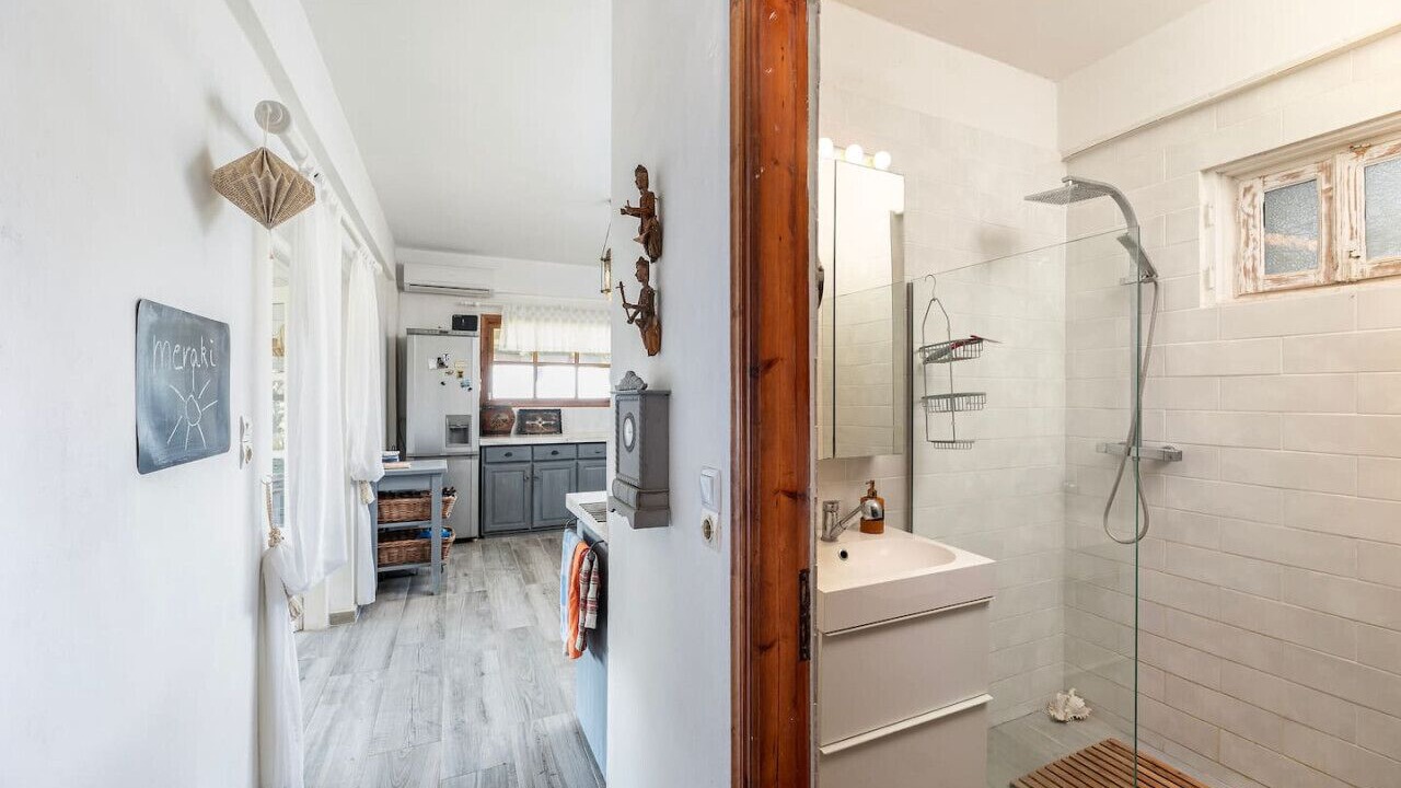 Photo of Bathroom in Amaniou