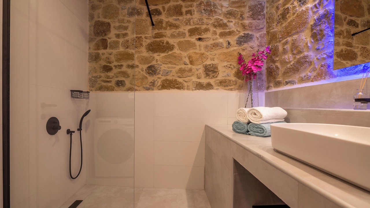 Photo of Bathroom in Milia