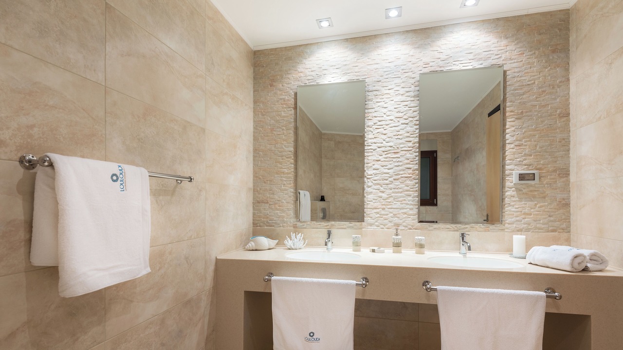Photo of Bathroom in Kallithea