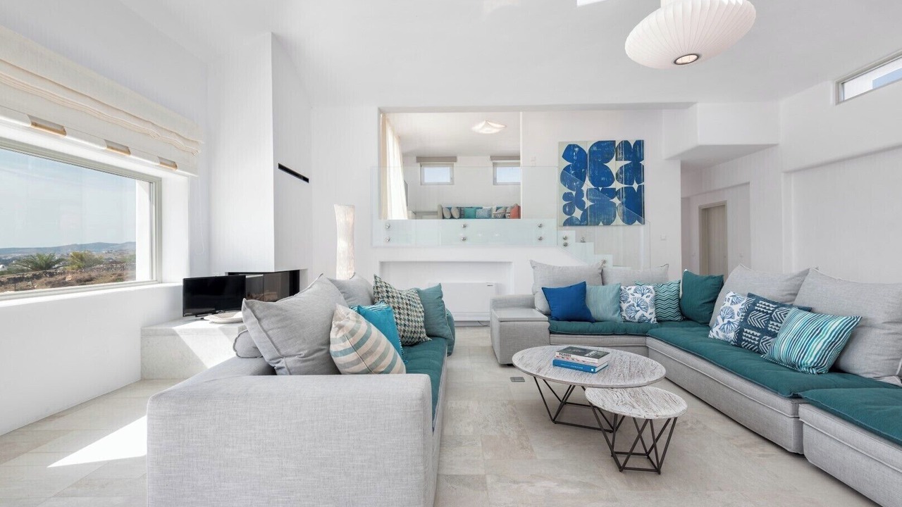 Photo of Livingroom in Chrissi Akti