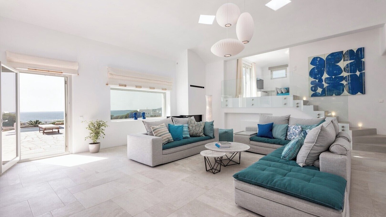 Photo of Livingroom in Chrissi Akti